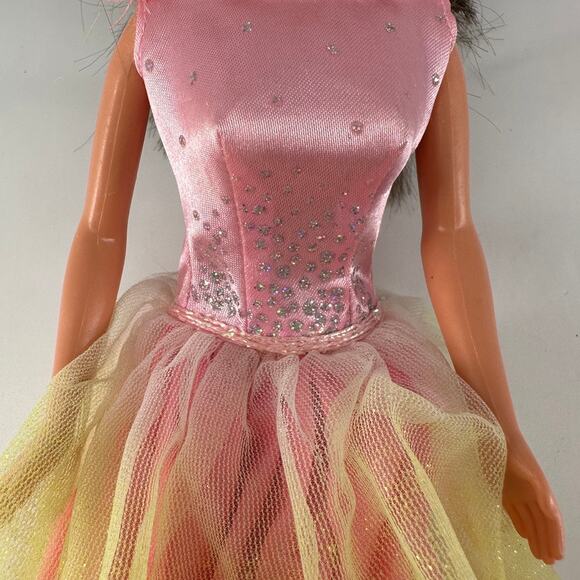 Vintage Barbie in Pink Satin Ombré Gown with Glitter Tulle Skirt Collectible - Picture 3 of 11